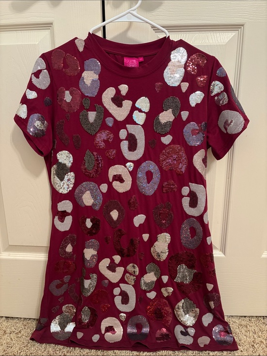 QUEEN OF SPARKLES Dresses & Skirts - QUEEN OF SPARKLES Burgundy Sequin Leopard Print T-Shirt Dress